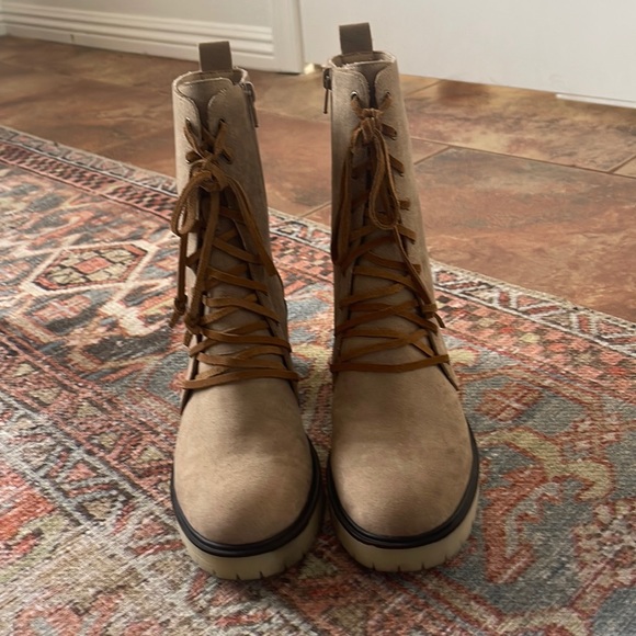 Jamie Boot Latte 8 - Picture 3 of 9